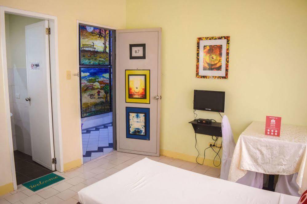 Oyo 200 Ponce Suites Art Hotel Davao City Exterior foto