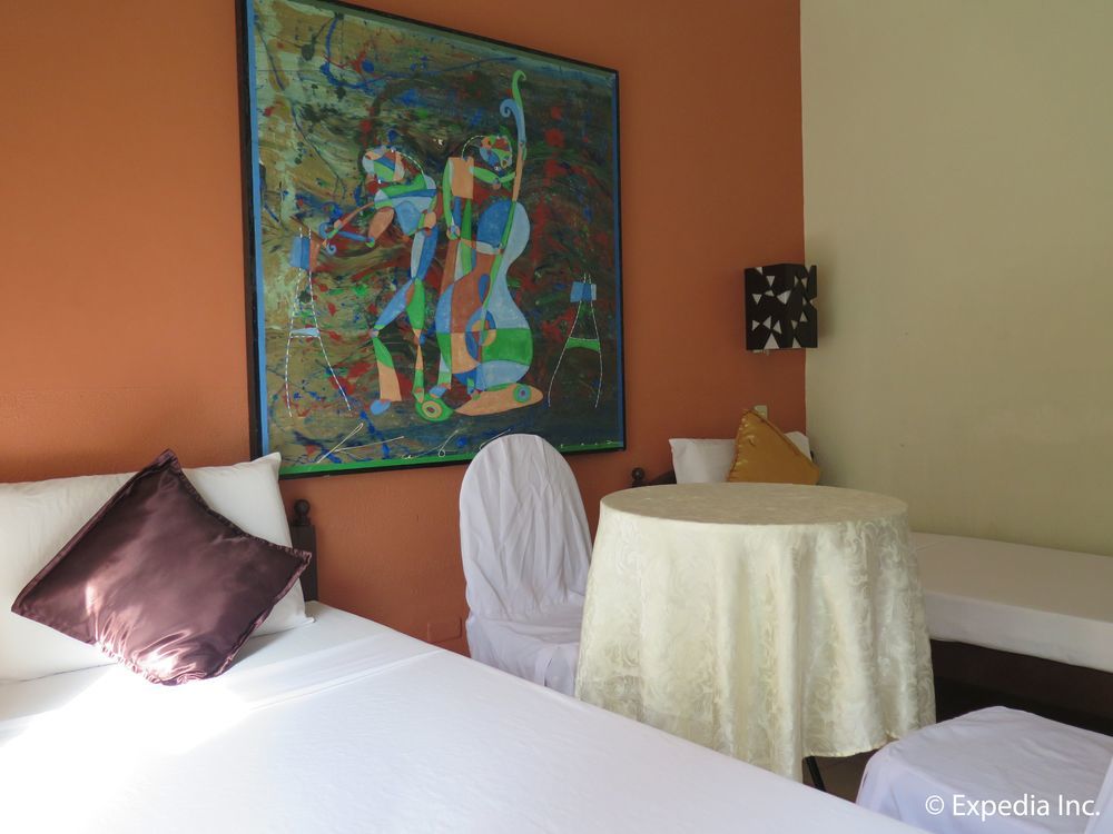 Oyo 200 Ponce Suites Art Hotel Davao City Exterior foto