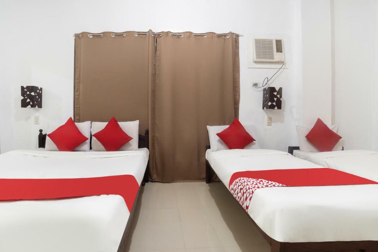 Oyo 200 Ponce Suites Art Hotel Davao City Exterior foto