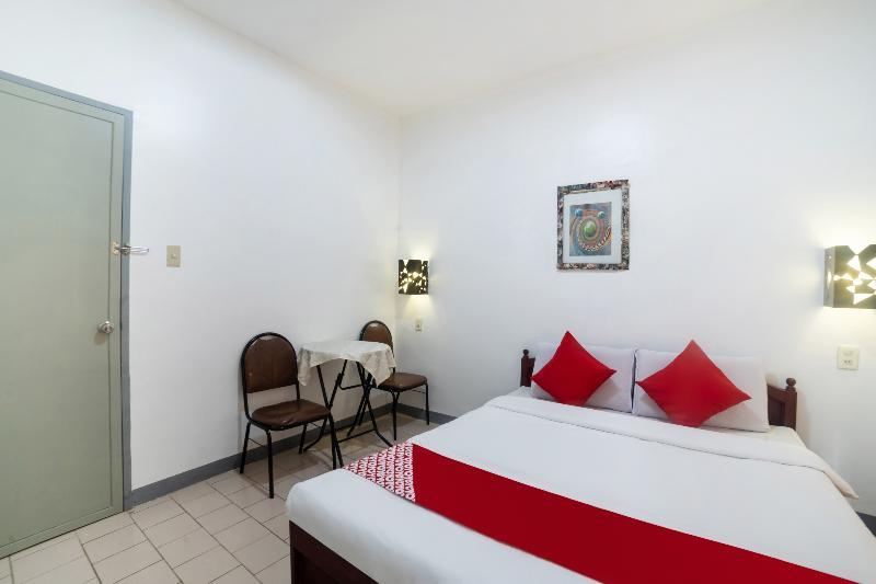 Oyo 200 Ponce Suites Art Hotel Davao City Exterior foto